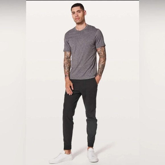 Lululemon ABC Jogger *31"
Black - Picture 2 of 7